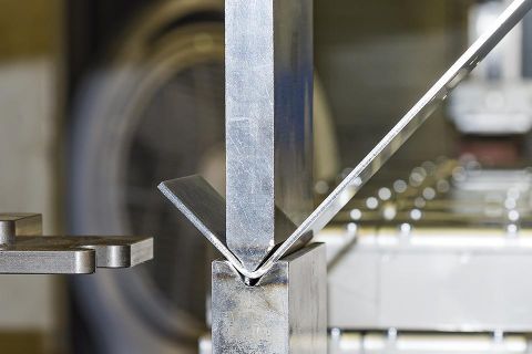 Bending Issues and Countermeasures : Preventing Cracks During Bending